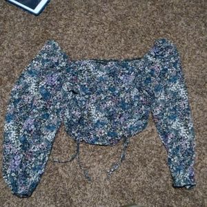 Long sleeve crop top shirt